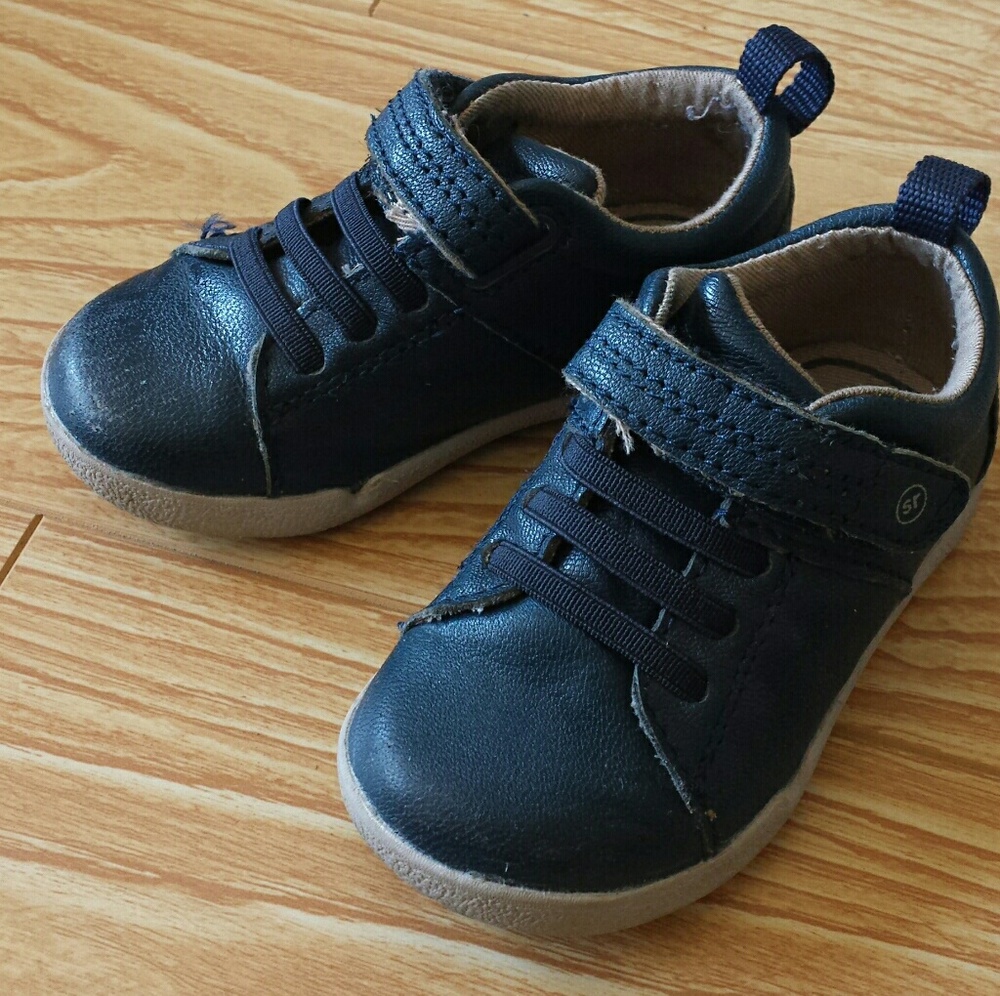 Size 5 Stride Rite Toddler shoes